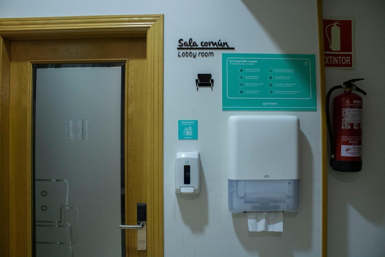 Hotel Alda Estacion Oviedo Kültér fotó