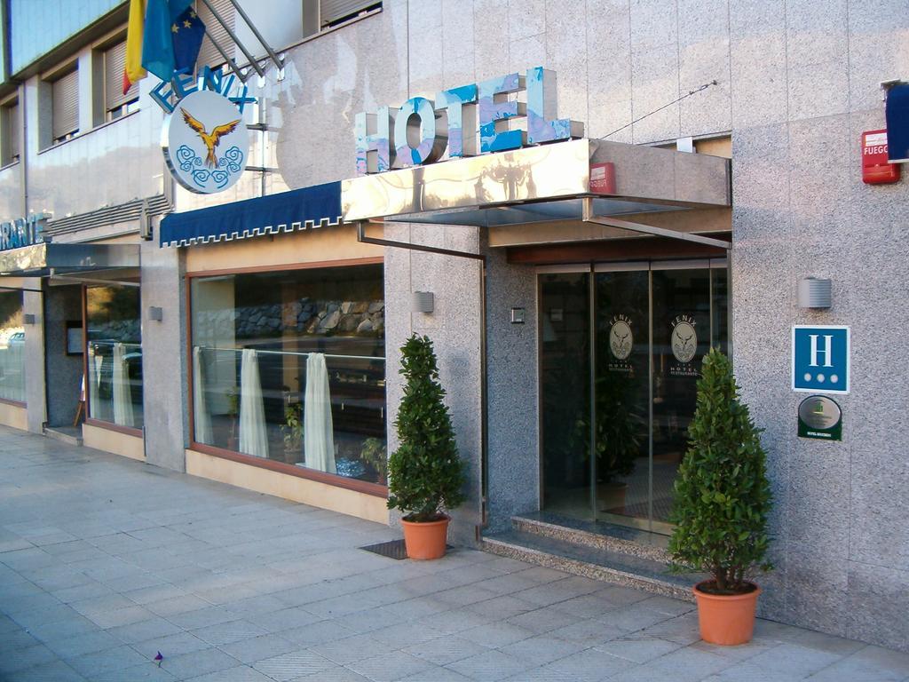 Hotel Alda Estacion Oviedo Kültér fotó