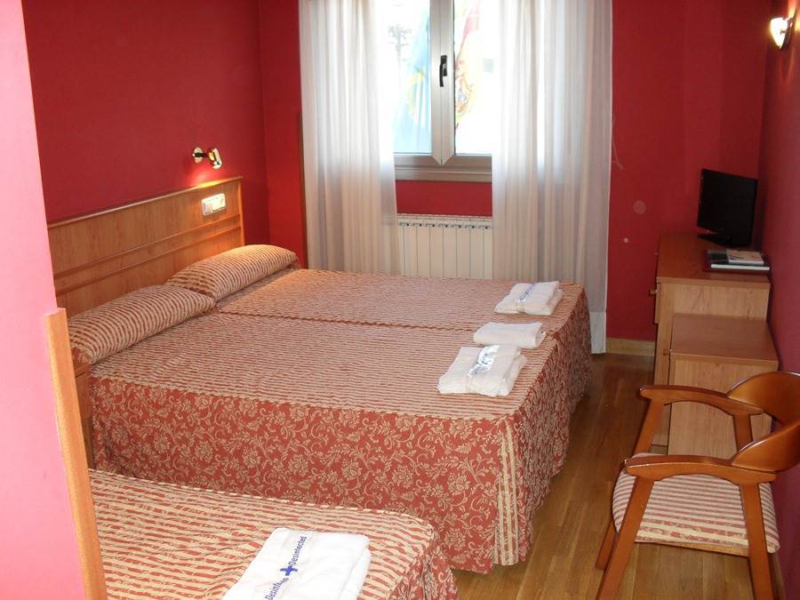 Hotel Alda Estacion Oviedo Kültér fotó
